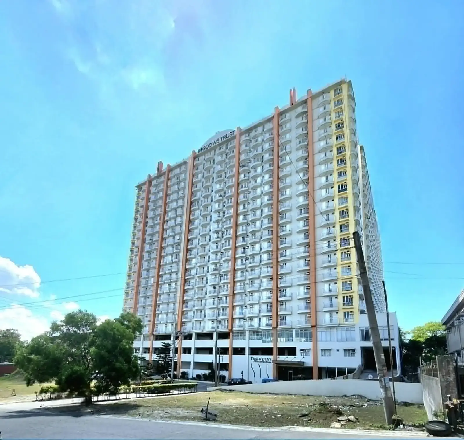 Cityland Tagaytay Prime Residences building in daylight